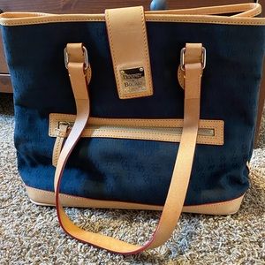 Dooney & Bourke Purse